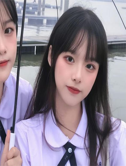 《乡愁：浪漫樱花》历史背景关联：时代特征与历史意义分析